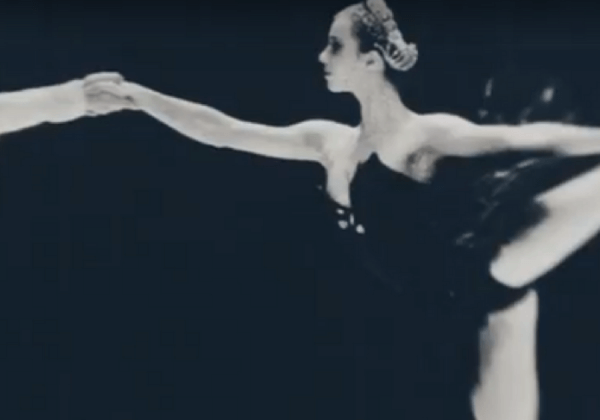 Legendarische danseres Sylvie Guillem promoot vleesvrije maaltijden in PETA-video